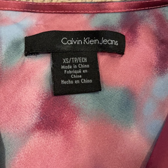 Calvin Klein Jeans Silk Watercolor Pattern Blouse - Picture 5 of 6